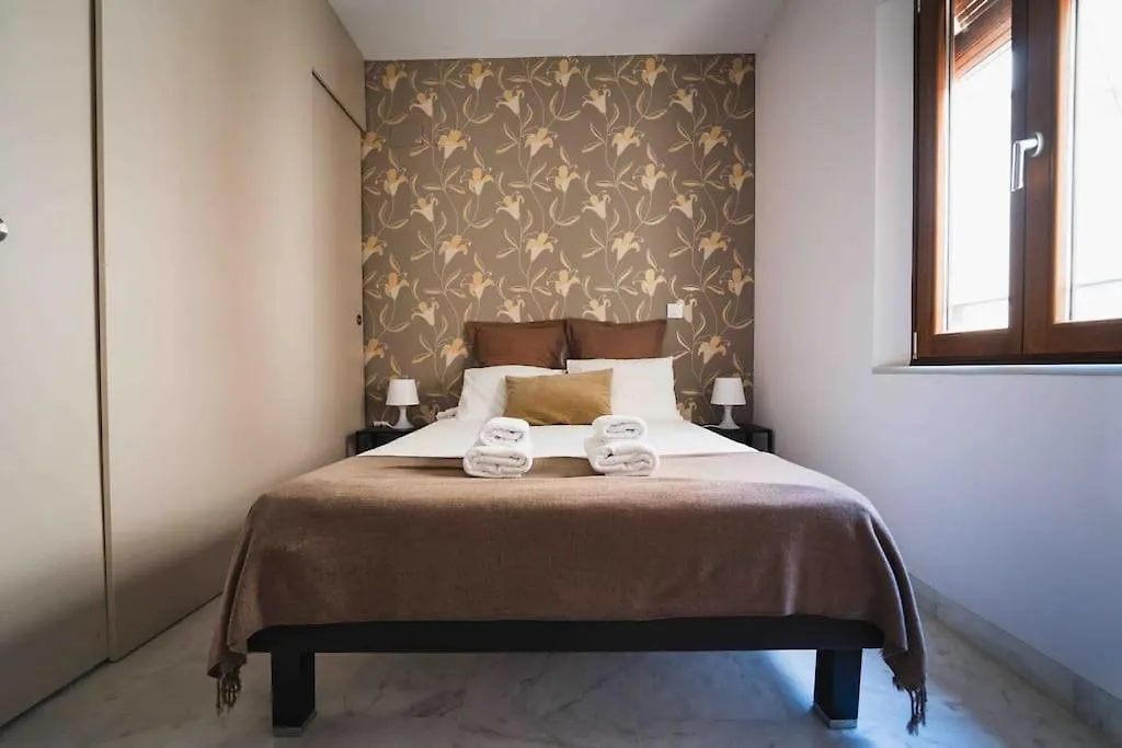 Apartamento Atico Con Terraza Privada Cerca De La Catedral Sevilla 0*,  España